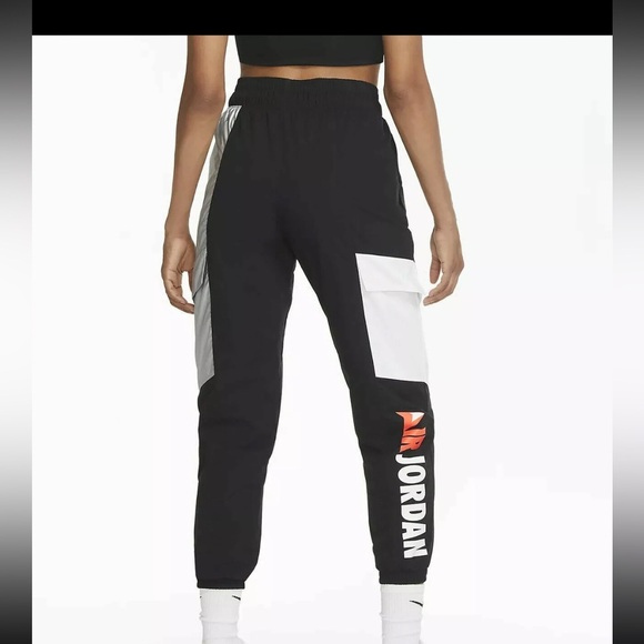 Air Jordan Winter Utility Womens Pants Size S Joggers Black Silver NWT - Picture 1 of 15